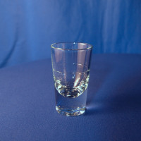 Schnapsglas in Frontansicht